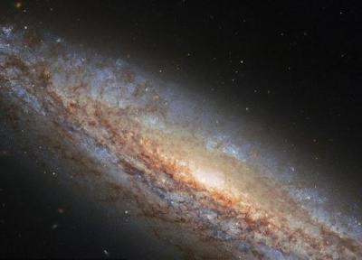 تصویری خارق العاده از یک کهکشان ستاره فشان!